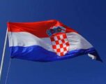 Kroacia jep alarmin: Serbia po grumbullon armë sulmi, ushtroni presion mbi Beogradin