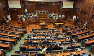 Kuvendi miraton me 99 vota deklaratën për aktgjykimin ndaj ish-krerëve të UÇK-së