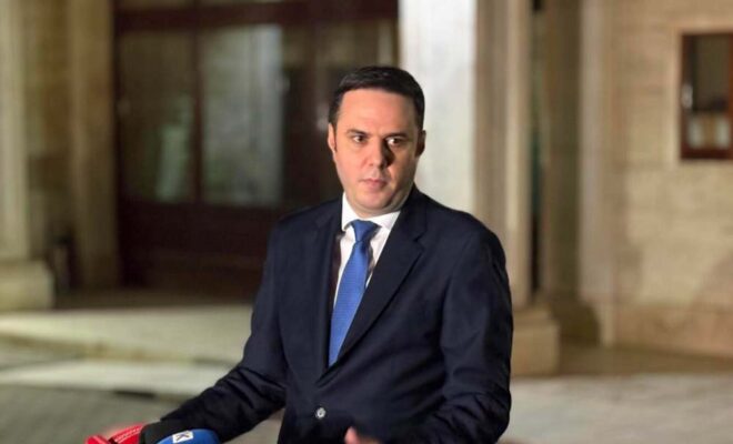 Abdixhiku pas takimit mbi treorësh me Kurtin: Pa marrëveshje konkrete, zgjedhjet e reja mbeten alternativa nëse nuk lëviz procesi