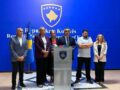 Tahiri: Nuk do të lejojmë rrezikimin e rendit kushtetues, kërkojmë seancë të jashtëzakonshme sonte në orën 22:30 Tahiri: Nuk do të lejojmë rrezikimin e rendit kushtetues, kërkojmë seancë të jashtëzakonshme sonte në orën 22:30