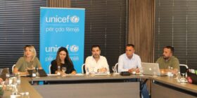 UNICEF, MAPL dhe KOMF diskutojnë për përfshirjen e treguesve për fëmijët në Sistemin e Menaxhimit të Performancës Komunale