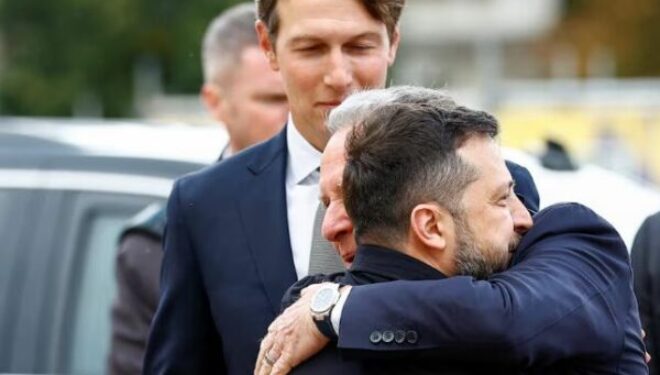 Të dërguarit e Trump mbërrijnë në Kiev pas takimit 3-orësh me Putinin, Zelensky: Duam paqe, por na duhen garanci sigurie!