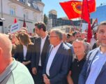 Hamza bashkë me deputetë të PDK-së i bashkohen protestës kundër vendimit në Hagë Hamza bashkë me deputetë të PDK-së i bashkohen protestës kundër vendimit në Hagë