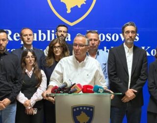 PDK dorëzon në Kuvend Projektligjin për ndryshimin dhe plotësimin e Ligjit për Dhomat e Specializuara