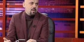 Rexhaj: Nuk e di a mundet me u tërheqë lënda në Kushtetuese – s’i bën mirë Kosovës e as atyre që janë në Hagë kjo shtyrje VV-PDK