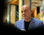 Hoxhaj i ashpër me Kurtin: I thur vargje Kushtetutës së Kaçanikut, por i rrënon çdo ditë themelet e saj në Kosovë