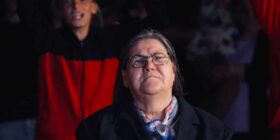 Kështu protestoi kundër verdiktit të Speciales Nëna Ferdonije Qerkezi sonte në Gjakovë