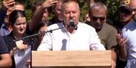 Gucati thirrje Kurtit: Përjashtoje Gërvallën – njerëzit që bashkëpunojnë me armikun, janë armiqë të kombit