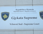 Supremja shfuqizon kriterin që lejonte specializimin në biokimi klinike për të diplomuarit në farmaci