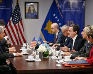 Kurti takohet me kongresistin Wilson në New York, diskutojnë sigurinë, NATO-n dhe shqiptarët e Luginës