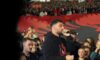 “UÇK, UÇK”, Ledri Vula brohorit me protestuesit në Prishtinë
