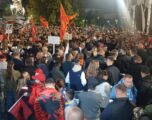 Nata e dhjetë, qytetarët e vazhdojnë protestën kundër vendimit të Speciales