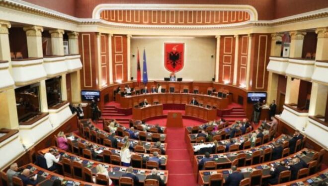 Parlamenti i Shqipërisë miraton pjesëmarrjen e Forcave të Armatosura në Gaza