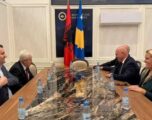 Gjini takon Ahmetin, diskutojnë për situatën në Kosovë pas zhvillimeve në Hagë