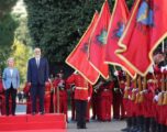 Von der Leyen e nis me fjalë optimiste vizitën në Tiranë, thotë se atje po punojnë shumë për ta bërë ëndrrën evropiane realitet