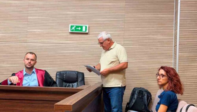 Xhelal Sveçla shpallet fajtor për hedhjen e gazit lotsjellës në Kuvend