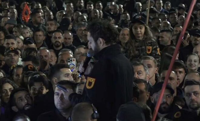 Haziri në natën e 11-të të protestës: Populli e ka bërë pjesën e vet, tash është radha e institucioneve