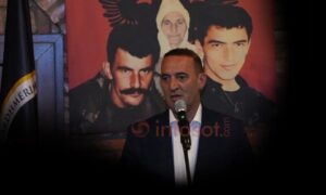 “Të errëta”- Takimet mes Kurtit e Hamzës, Daut Haradinaj e çon një “selam” nga protesta për ish-krerët e UÇK