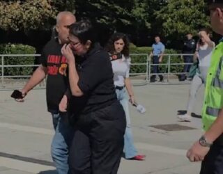 E konfrontoi Aida Dërgutin, ky është zyrtari policor që u suspendua