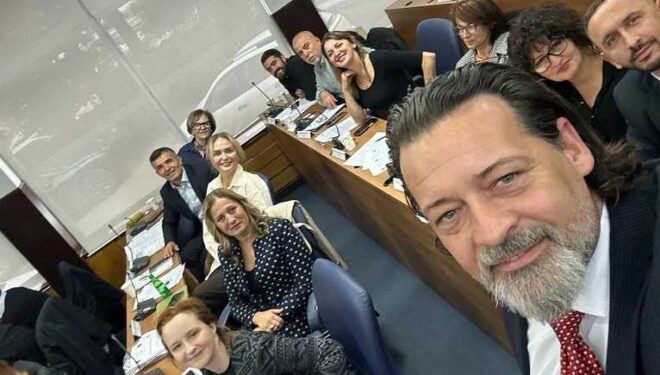 Sveçla: Arritëm ta ndalim tarifën ditore prej 2 euro për hyrje në Prishtinë