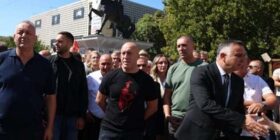 Haradinaj nga protesta në Prishtinë: Liri për çlirimtarët – Rroftë UÇK!