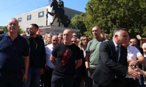 Haradinaj nga protesta në Prishtinë: Liri për çlirimtarët – Rroftë UÇK!