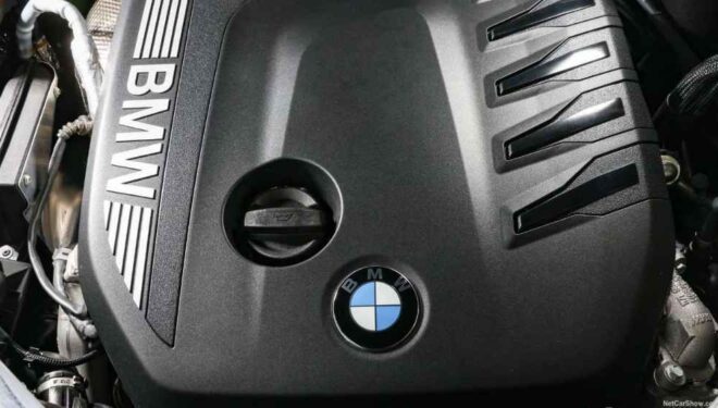 BMW tërheq gati 200 mijë vetura, rrezik për zjarr në motor