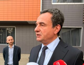 Kurti pas dështimit të seancës: PDK-ja të kthehet të dielën, duhet marrëveshje politike për nënkryetarët