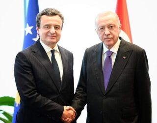 “Aktgjykimi i Speciales duhet të korrigjohet patjetër në Apel”, Kurti për takimin me Erdogan në Nju -Jork: E ftova për vizitë në Kosovë