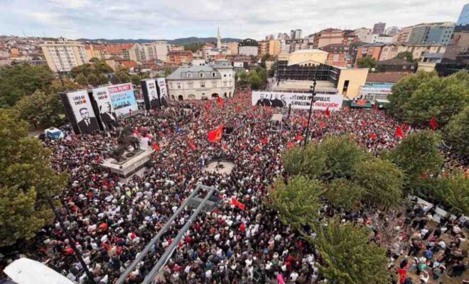 ‘‘Kthejini në shtëpi’’, ‘‘Kosova po pret’’, Mediat botërore raportojnë për Marshin për Liri: Mijëra njerëz morën pjesë