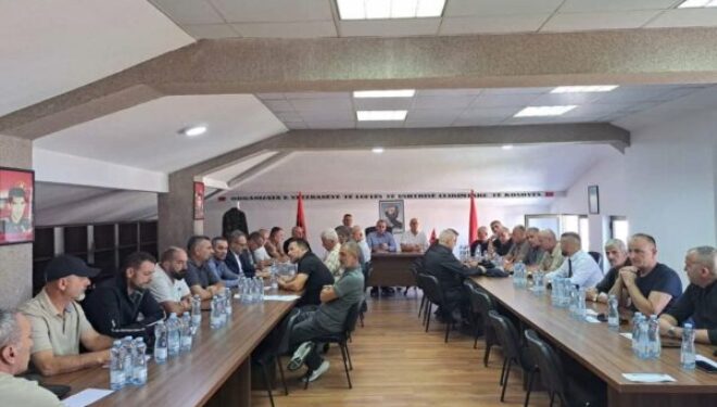 Nis mbledhja e OVL-UÇK, në orën 13:30 konferencë për media