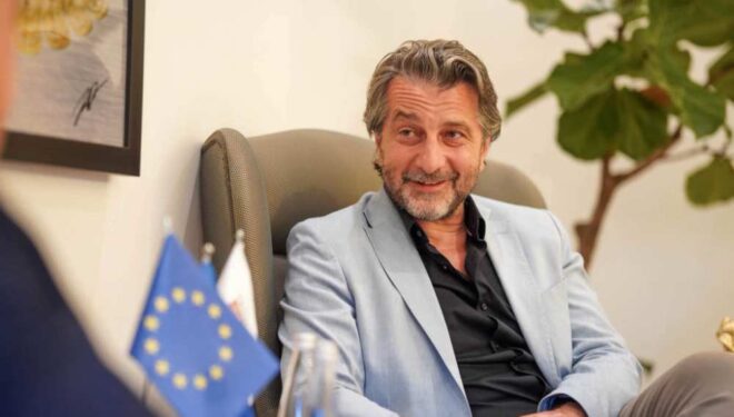 Pyetet se çfarë do të ndërronte në Prishtinë vetëm një gjë, Përparim Rama: Albin Kurtin