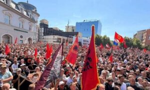 “Shkarkimi i ministres Gërvalla dhe zhbërja e Gjykatës Speciale”, katër kërkesat e protestuesve
