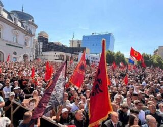 “Jo në emrin tim”, përfundon protesta për çlirimtarët