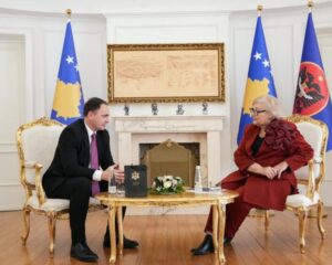 Shiroka-Pula takohet me drejtorin e AKI-së, në fokus siguria kombëtare