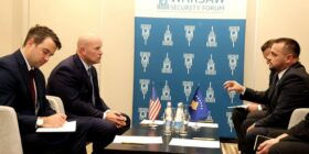 Maqedonci diskuton me ambasadorin amerikan për anëtarësimin e Kosovës në NATO dhe bashkëpunimin në Bondsteel