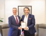 Ambasadori britanik pas takimit me Ramën: Kënaqësi të diskutoj për Lojërat Mesdhetare e planet ambicioze për Prishtinën