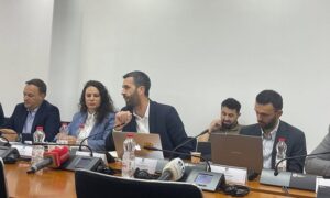 Rrahmani i drejtohet auditorës së përgjithshme: Më shumë m’u duk si zëdhënëse e Qeverisë sesa paraqitje reale e një dokumenti