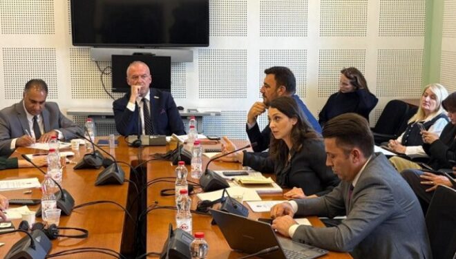 Deputetët opozitarë kundërshtojnë projektligjin për Byronë: Është në kundërshtim me qëllimin për të cilin është nisur