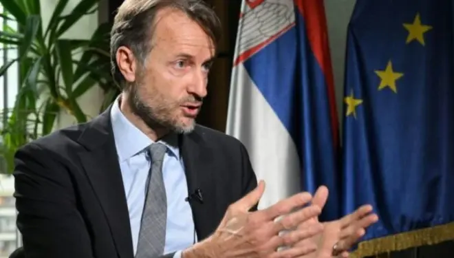 Delegacioni i BE në Serbi i brengosur nga incidentet e dhunshme gjatë zgjedhjeve: U bëjmë thirrje palëve për qetësi