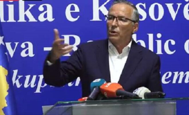 Hamza ia kthen Kurtit: Katër hapa, asnjë efekt juridik nëse ligji nuk miratohet në dy lexime