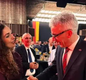 Osmani shënon 36-vjetorin e bashkimit të Gjermanisë me ambasadorin Rudolph