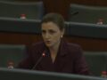 “Gërvalla nuk përgjigjet, e kqyr tokën, tavolinën”, deputetja Ymeri tregon a mori përgjigjen e pyetjes në seancë