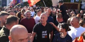 Haradinaj pas protestës në Prishtinë: Faleminderit gjithë shqiptarëve, “Jo në emrin tim!”