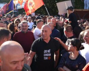 Haradinaj pas protestës në Prishtinë: Faleminderit gjithë shqiptarëve, “Jo në emrin tim!”