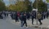 Zhvillimet në Shqipëri, mbi 20 të rinj në Korçë shoqërohen në polici