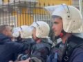 Protestuesit në Tiranë nisin marshimin drejt Ministrisë së Arsimit, autobotët me ujë në gatishmëri Protestuesit në Tiranë nisin marshimin drejt Ministrisë së Arsimit, autobotët me ujë në gatishmëri