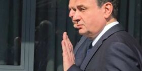 Kurti pyetet nëse do të ketë seancë: Do t’ju drejtohem më vonë