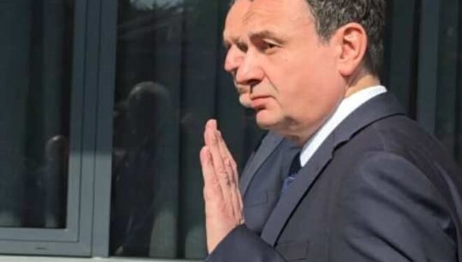 Kurti pyetet nëse do të ketë seancë: Do t’ju drejtohem më vonë