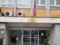 Gjykata e Pejës thotë se sot ka pranuar aktakuzën e Prokurorisë ndaj ish-bashkëshortit të Arlinda Zekajt për kanosje